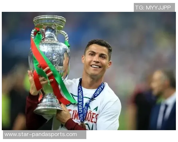 探秘广州足球队的耐力与技术如何助力欧冠赛场的辉煌表现 探秘广州足球队的耐力与技术如何助力欧冠赛场的辉煌表现