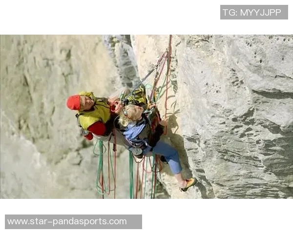 运动攀岩战术解析杭州攀岩队边路渗透体系的应用与发展